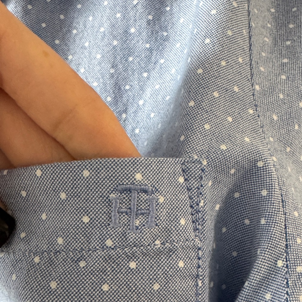 Tommy Hilfiger Light Blue Polka Dot Shirt NWOT - Picture 5 of 5